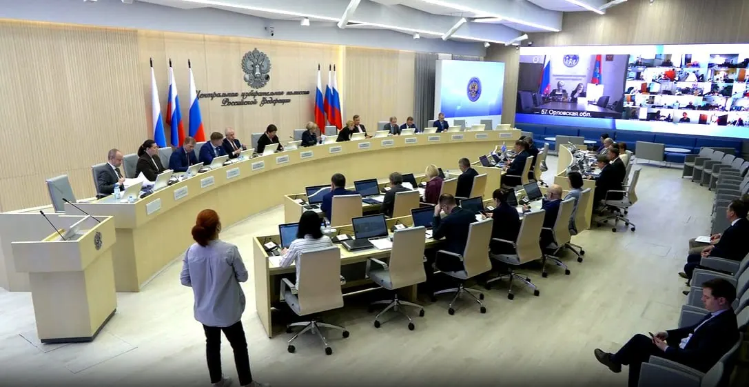 На заседании ЦИК передали депутатский мандат бывшему губернатору Брянской области, рекомендовали глав избиркомов в нескольких регионах и приняли изменения в порядке информирования избирателей и публикации данных в дни голосования.