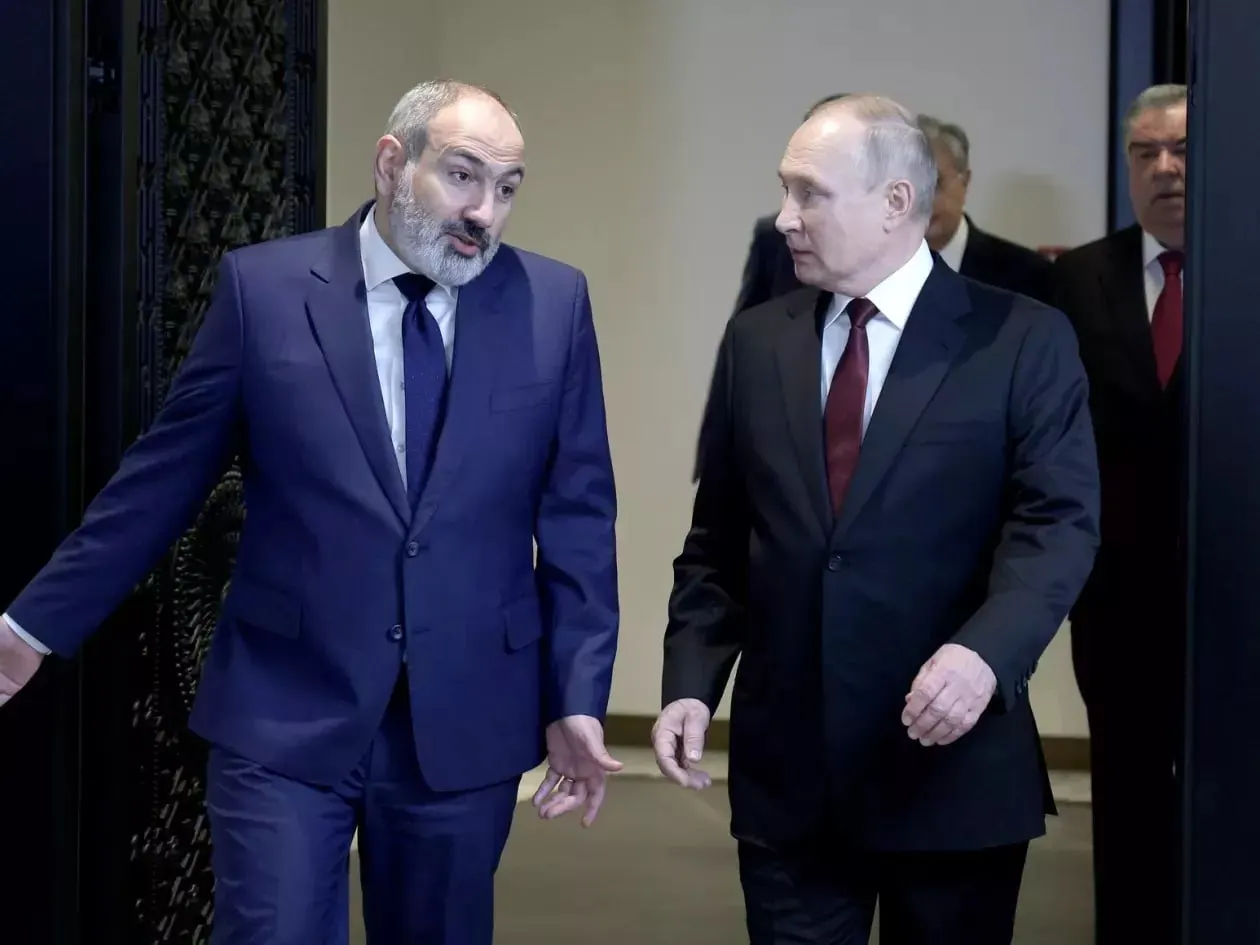 Премьер-министр Армении Никол Пашинян заявил, что Ереван не станет вводить антироссийские санкции Евросоюза, но и не будет участвовать в их обходе; европейские эксперты подтвердили отсутствие такой помощи.