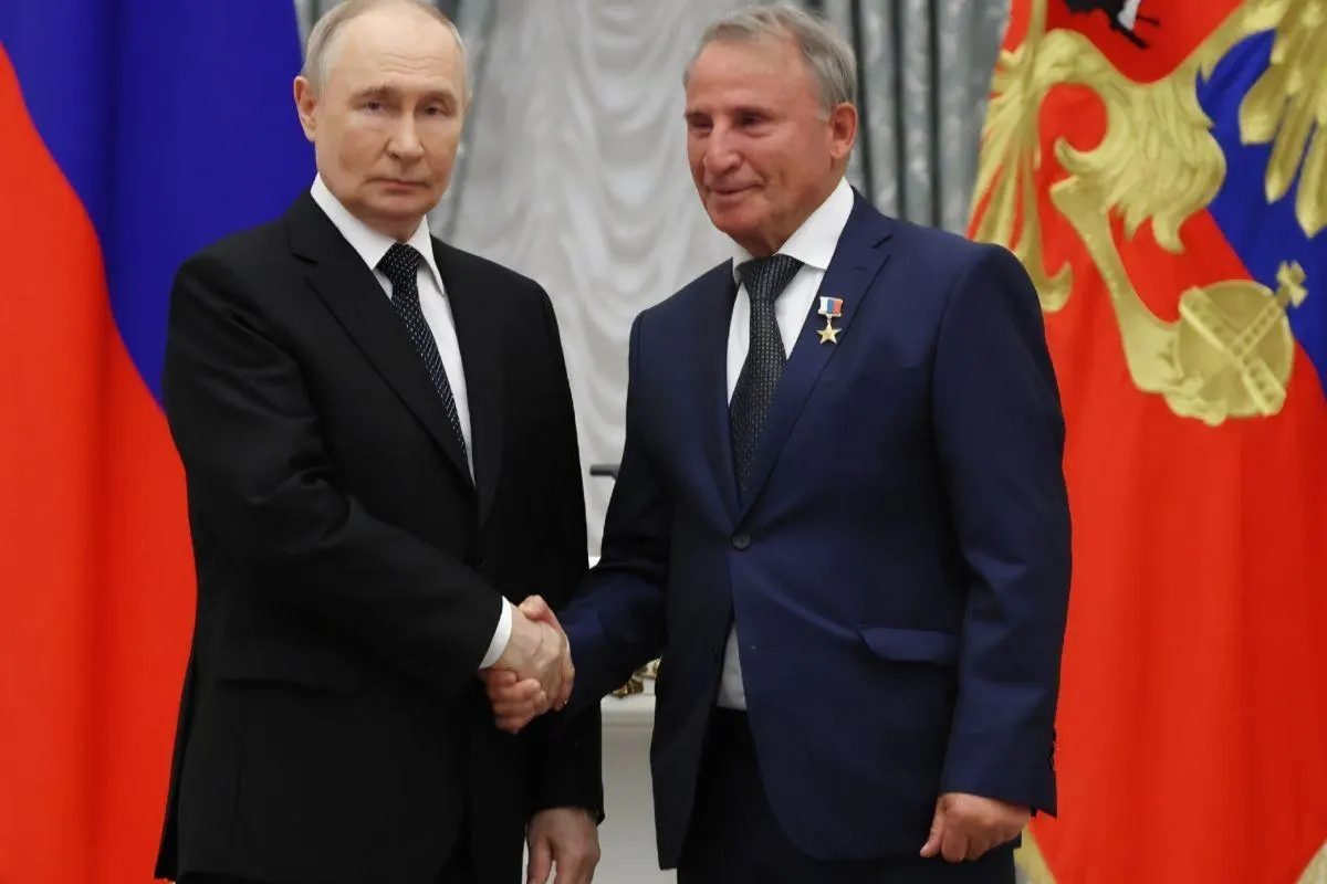 Георгий Свид встретился с президентом в Кремле и получил государственную награду — ему присвоено звание «Герой труда».