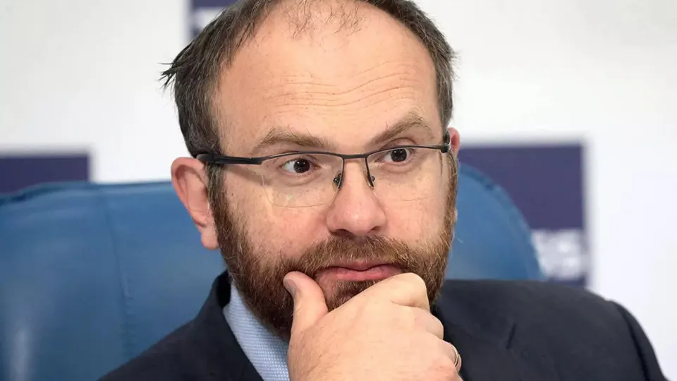 Заместитель председателя синодального отдела РПЦ Вахтанг Кипшидзе считает массовые цифровые отключения поводом задуматься о временности технологий и вечных ценностях. В статье — его комментарии и краткая сводка о масштабах и юридических последствиях отключений интернета в России.