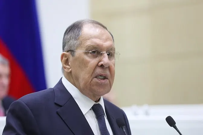 Глава МИД РФ заявил, что нормы ЕАЭС и ЕС несовместимы, и от выбора Еревана зависят тарифы и фитосанитарные правила; решение потребуется принимать быстро.
