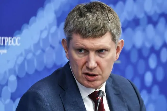 Минэкономразвития утвердило правило: для заселения достаточно подтверждения личности через нацмессенджер «Макс», даже если у гостя нет при себе документов.