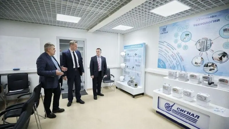 Совет ЕС включил завод «Сигнал» в 21-й пакет ограничений; в документе отмечают участие предприятия в разработке комплектующих для вооружений и поддержку ВС России в зоне СВО.