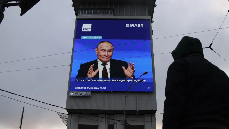 Дефицит бензина и ручное распределение топлива вызвали самое сильное недельное падение одобрения главы государства с 2018 года. Кризис усиливает социальное недовольство и ставит властям новый политический вызов на фоне ухудшающейся экономики.
