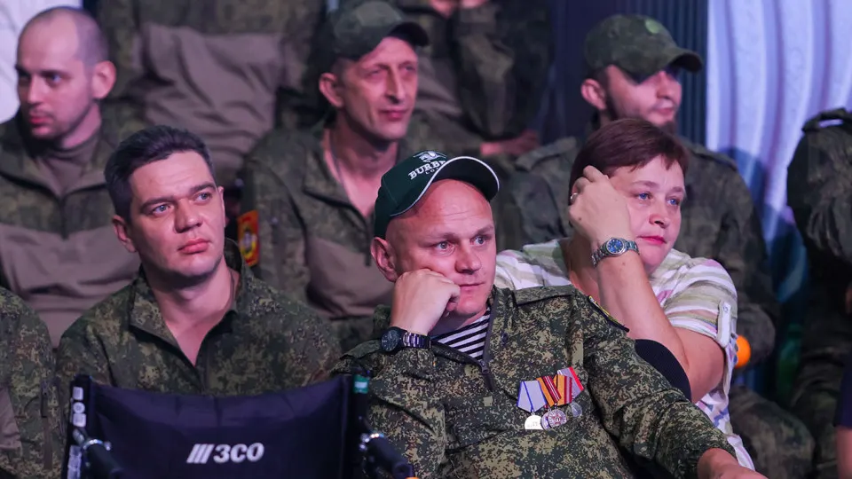 Рынок труда России обсуждает, как трудоустроить вернувшихся с войны участников СВО: квоты, правила и отношение работодателей.