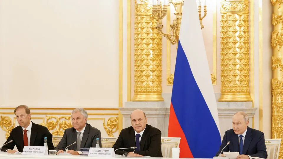 Власти обсуждают меры поддержки возвращающихся с фронта ветеранов и новые правила на рынке труда.