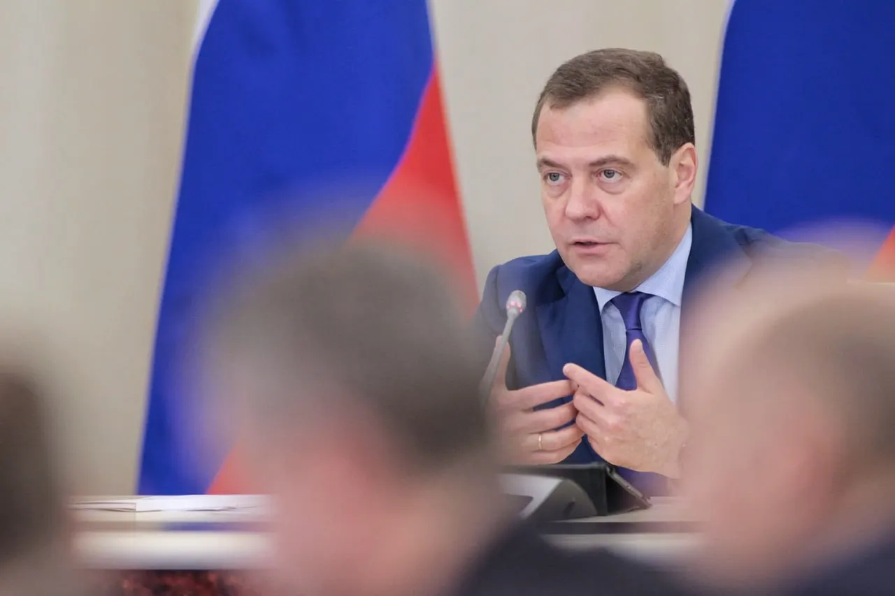 После начала СВО противостояние в информационной и идеологической сферах сохранится, как отмечают руководители.