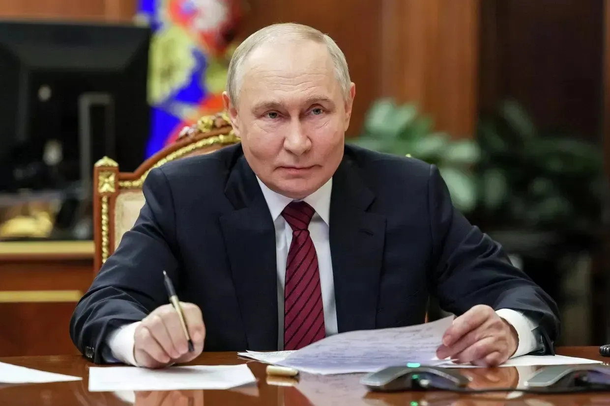 Первые восемь месяцев 2026 года безвозмездные поступления в федеральный бюджет достигли рекордной суммы на фоне обсуждений финансирования войны.
