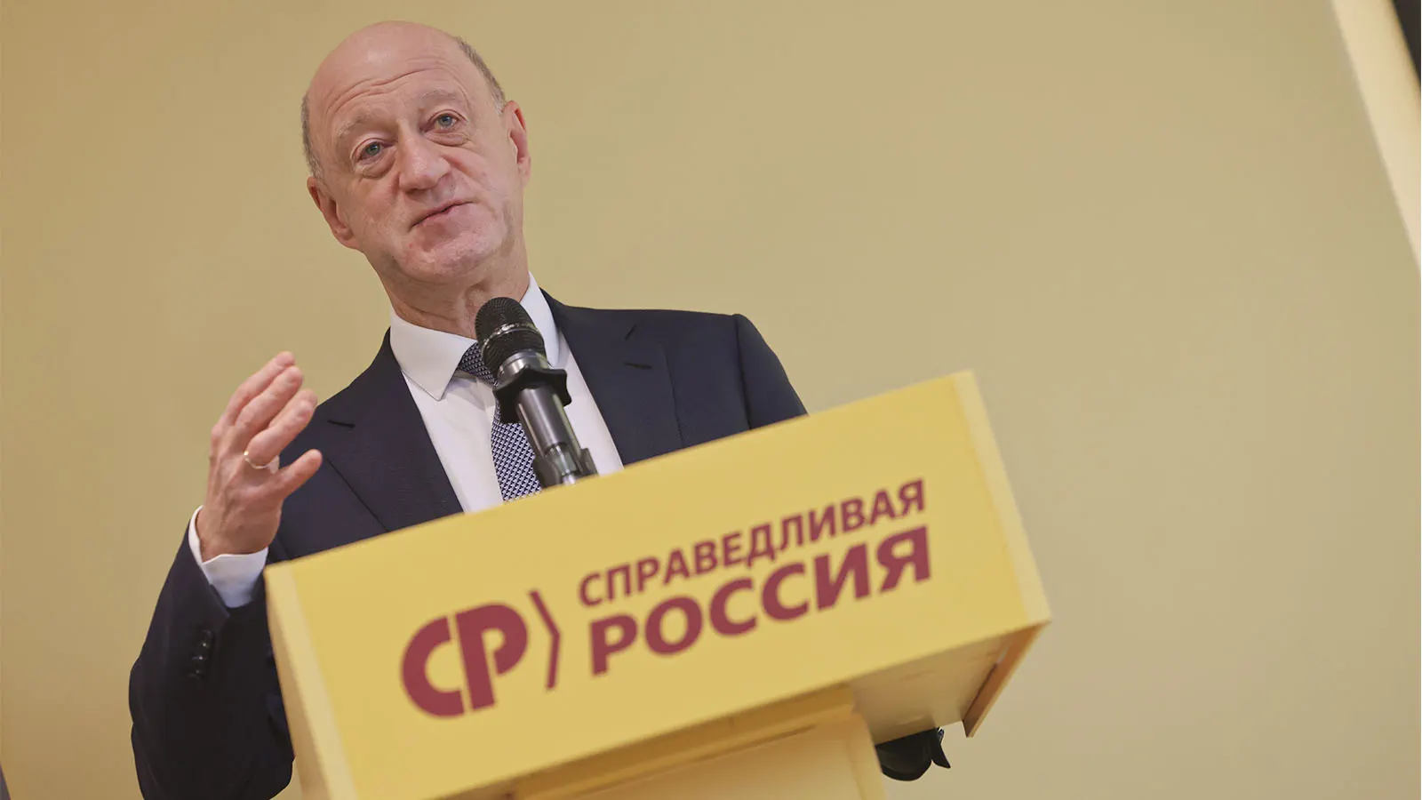 Лидер партии может перейти на другую роль на фоне травмы, внутри SR обсуждают перераспределение руководящих позиций и кадровые перестановки.