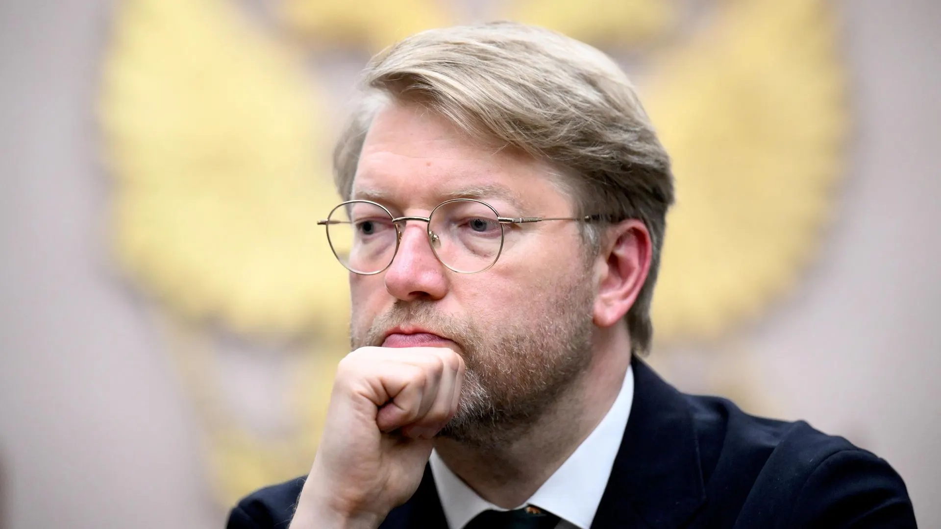 Московский областной суд рассматривает иски против четырех кандидатов в Госдуму от оппозиционной партии по обвинениям в нарушении авторских прав, что может повлиять на предвыборную кампанию в регионе.