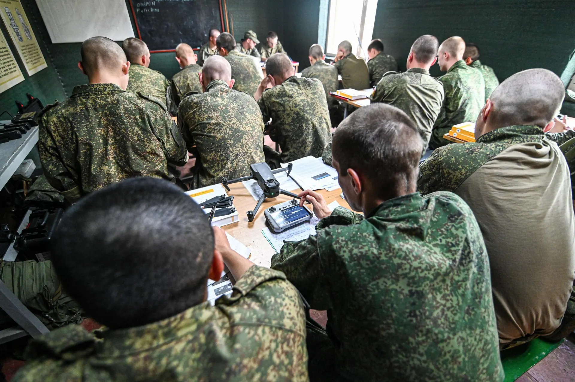 Повестки призывникам будут направлять через единый реестр воинского учета.