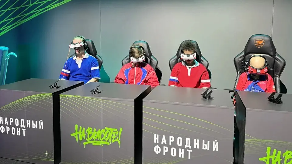 Новый норматив по управлению беспилотниками вошёл в требования ГТО; в пилотном режиме школьники смогут освоить базовые навыки пилотирования, программирования и сборки дронов в рамках национального проекта.