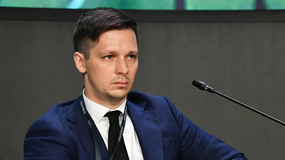 Доля расходов государства приближается к критическим значениям; ожидаются новые налоговые меры и изменения в бюджете, что может повлиять на бизнес и инвестиции.