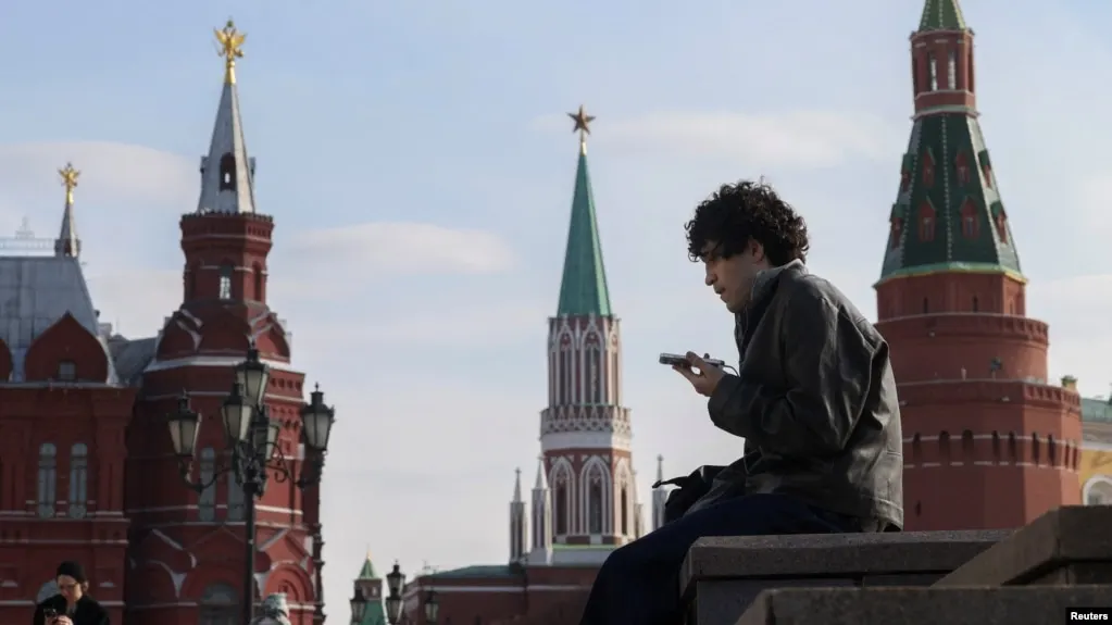 Законопроект предусматривает идентификацию несовершеннолетних пользователей и ограничение времени их онлайн-активности.